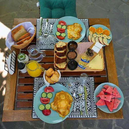 Palorto Traditional Hotel 4*