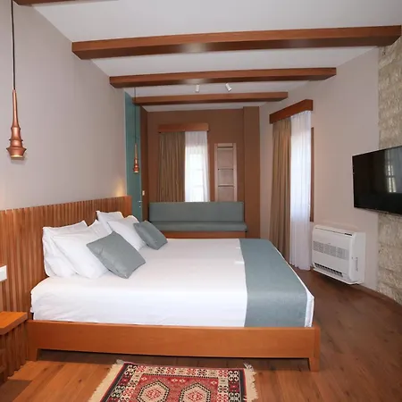 Palorto Traditional Hotel Gjirokastër