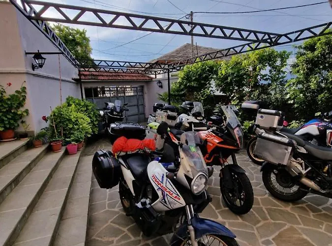 Palorto Traditional Hotel Gjirokaster