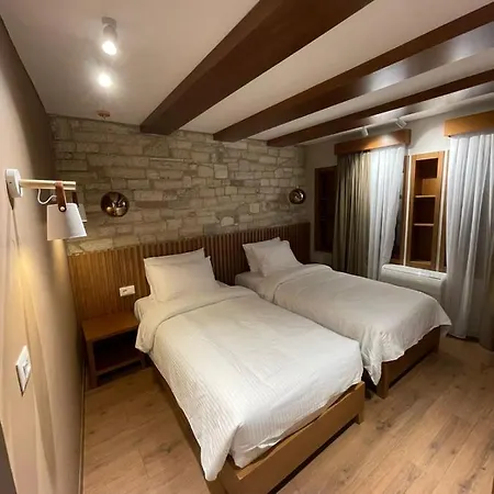 Palorto Traditional Hotel Gjirokaster
